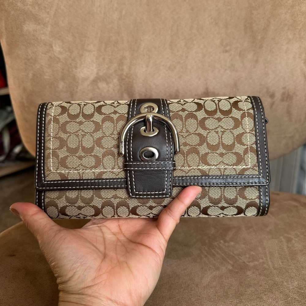 #20. Coach Soho Brown Signature Jacquard Trifold Checkbook Wallet F40584 VGUC - Picture 2 of 12